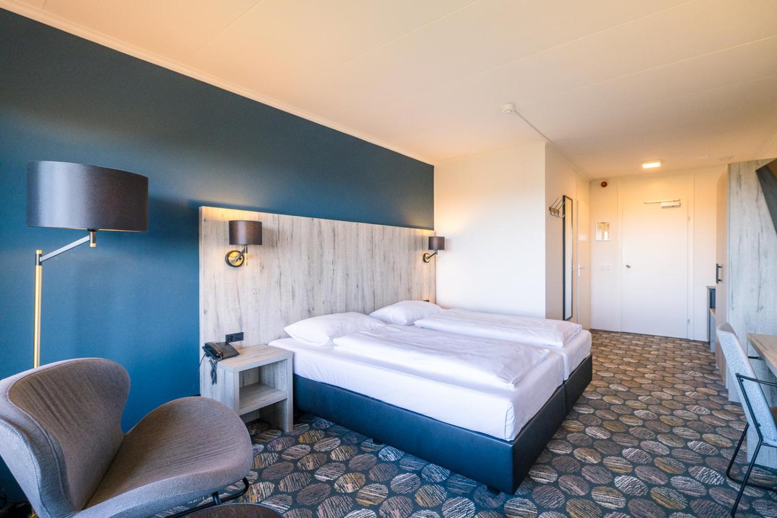 Hotel Hofker Нес Экстерьер фото